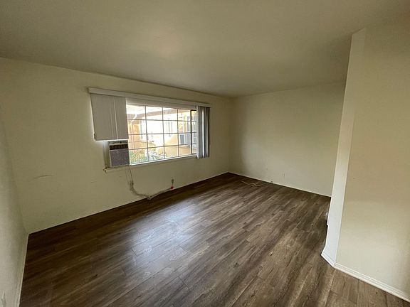 2nd image of 302 N Louise St #8