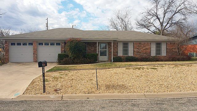 1st image of 2731 Erline Dr
