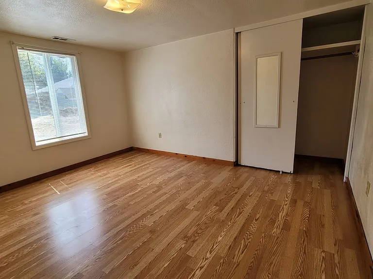 482 Harrison St — Photo 7
