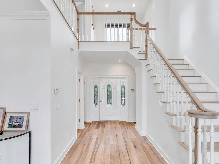 51 Cliff Rd — Photo 16