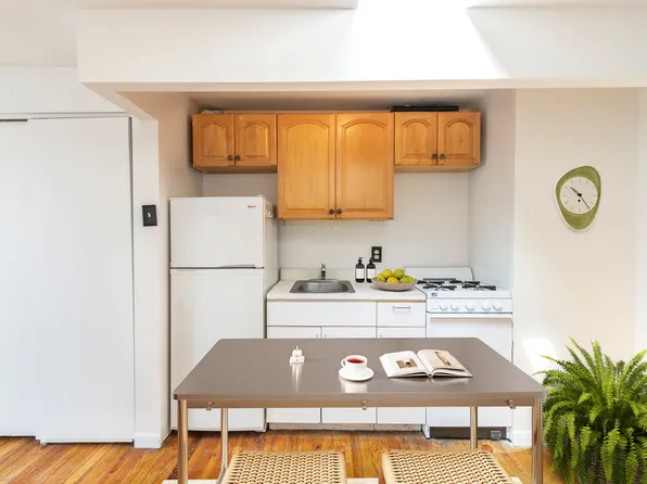 88 East Third Street image 5 of 7