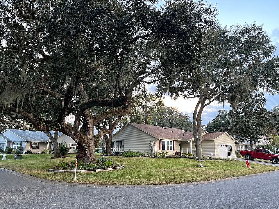 2nd image of 5601 Rosewall Cir