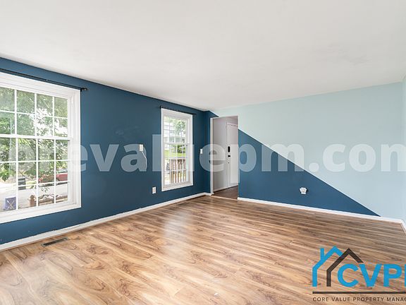 4th image of 723 Snowdon Ln