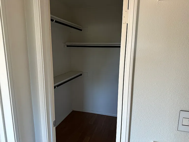 609 S El Molino Ave — Photo 16