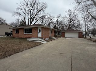 4801 Walnut Dr, Pleasant Hill, IA 50327