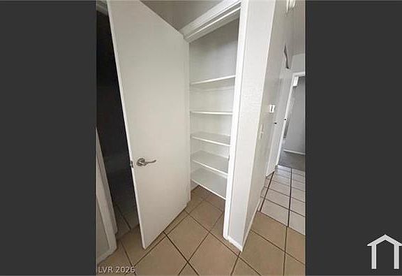 4th image of 213 N 18th St APT D