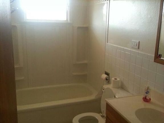 4th image of 1135 Sherman St