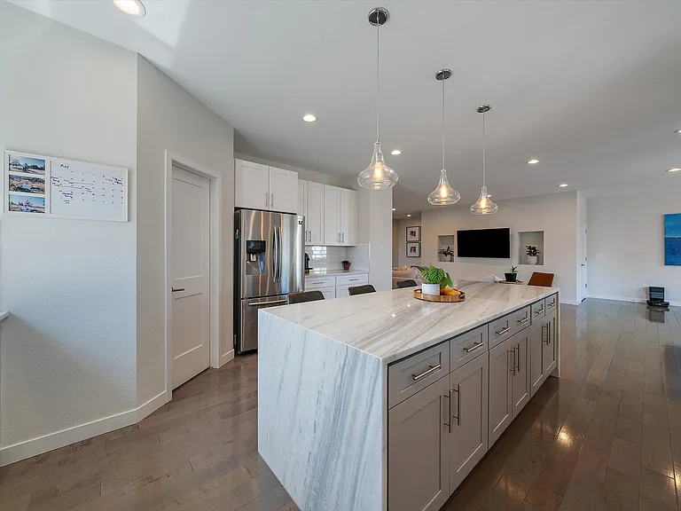 16481 W 12th Dr — Photo 2