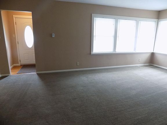 2nd image of 2331 S 5th St
