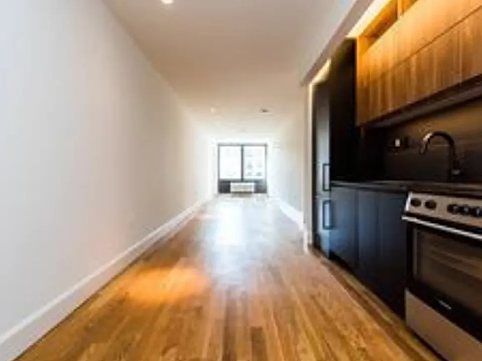 1 Duffield St #104