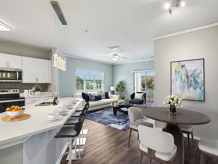 THE PARQ AT CROSS CREEK — Photo 28
