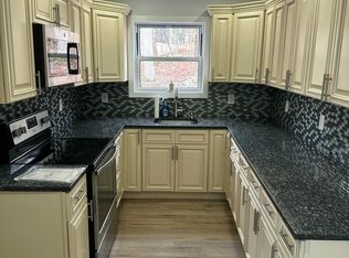 3109 Snowden Dr, Bushkill, PA 18324