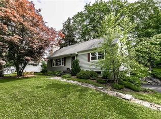 311 Churchill Ln, Fayetteville, NY 13066