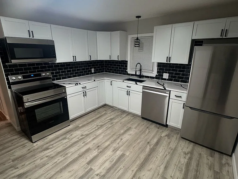 69 Garden St #2 — Photo 1