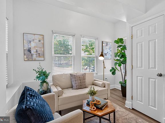 3rd image of 500 Florida Ave NW APT 1