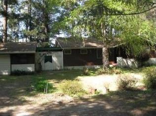 1990 Lampman Rd, Gold Hill, OR 97525