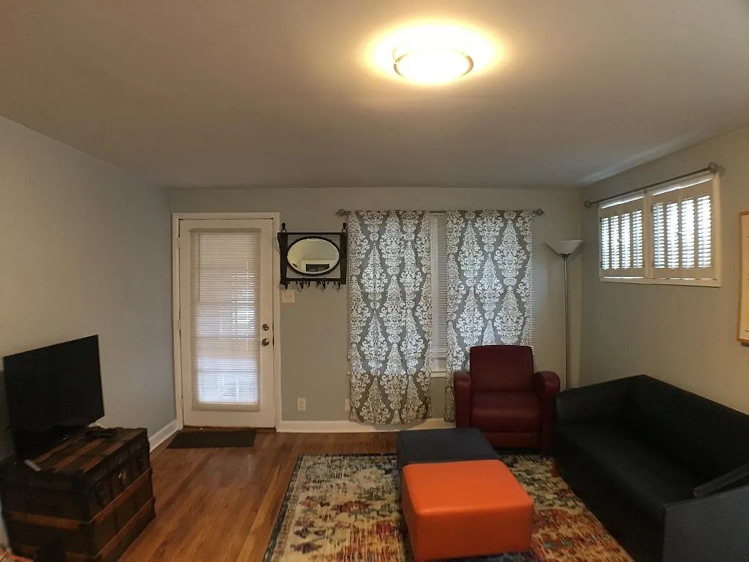 2 bed, 825 sqft, $1,395 — Photo 3