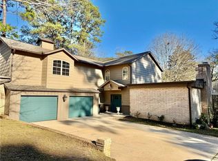 417 Hiawatha Trl, Pineville, LA 71360