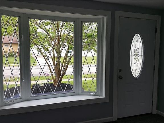 3rd image of 125 Wheaton Dr