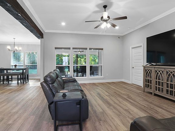 2nd image of 3025 Louis Marie Ave