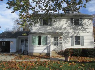 214 S Prairie St, Batavia, IL 60510