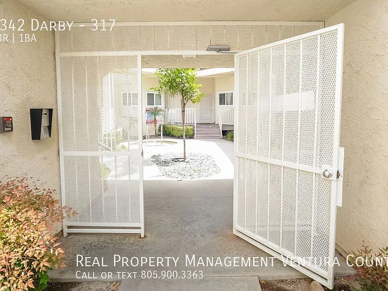 3342 Darby St #317 — Photo 5