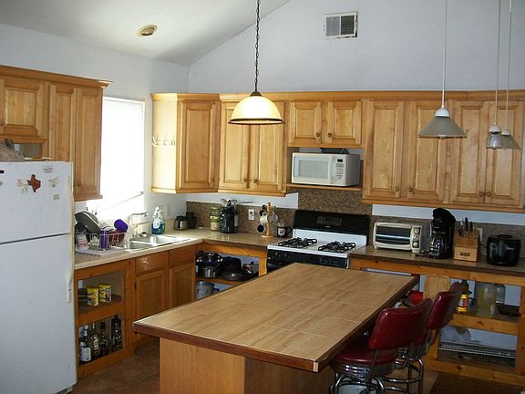 5th image of 189 Harlem Ln