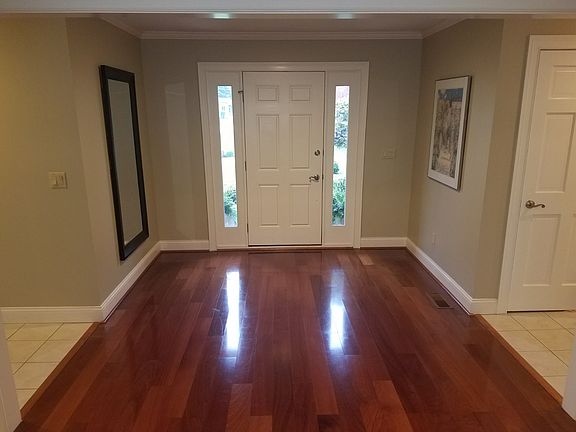 3rd image of 1002 Barrington Pl