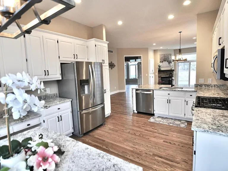 10413 Spyglass Dr — Photo 1