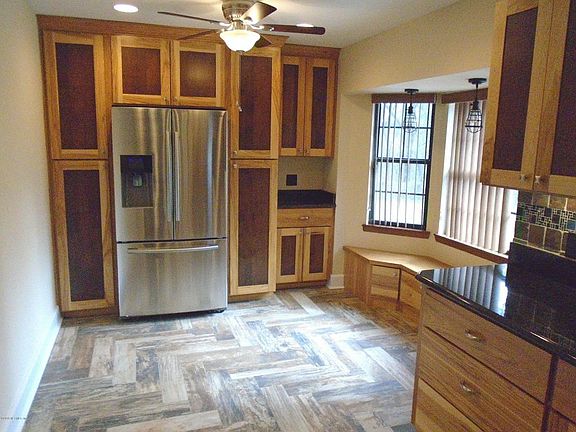4th image of 342 Union Ave