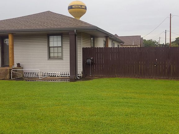 2nd image of 723 S 33rd St