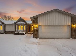 46753 Scotch Pine Ln #21, Macomb, MI 48042