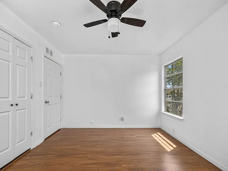 8011 Pistol Ln — Photo 11
