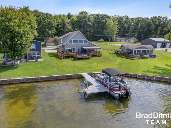 8453 Hidden Trl, Orleans, MI 48865