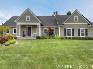 6272 Vickery Hill Ct SE, Grand Rapids, MI 49546