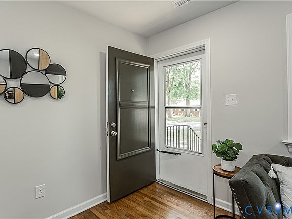 2nd image of 6207 Keaneland Dr