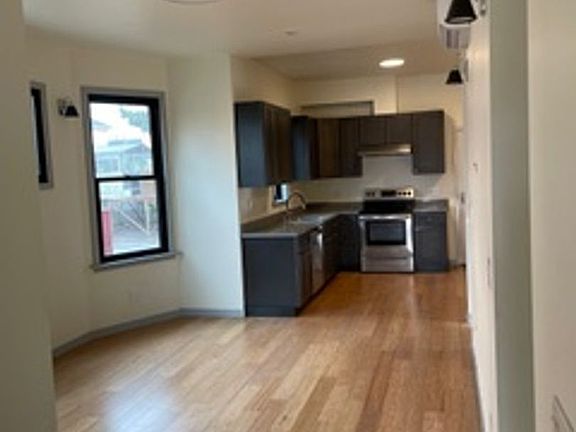 3rd image of 2320 9th Ave #A