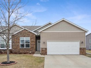 223 Windflower Ln, Solon, IA 52333