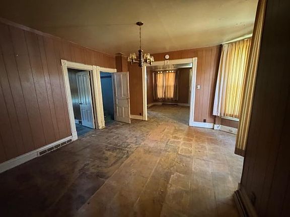 3rd image of 415 Cleveland Ave
