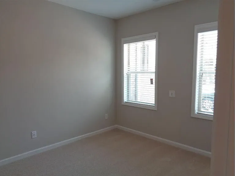 661 Sunset Park Dr — Photo 27