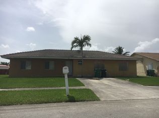 13902 SW 111th Pl, Miami, FL 33176