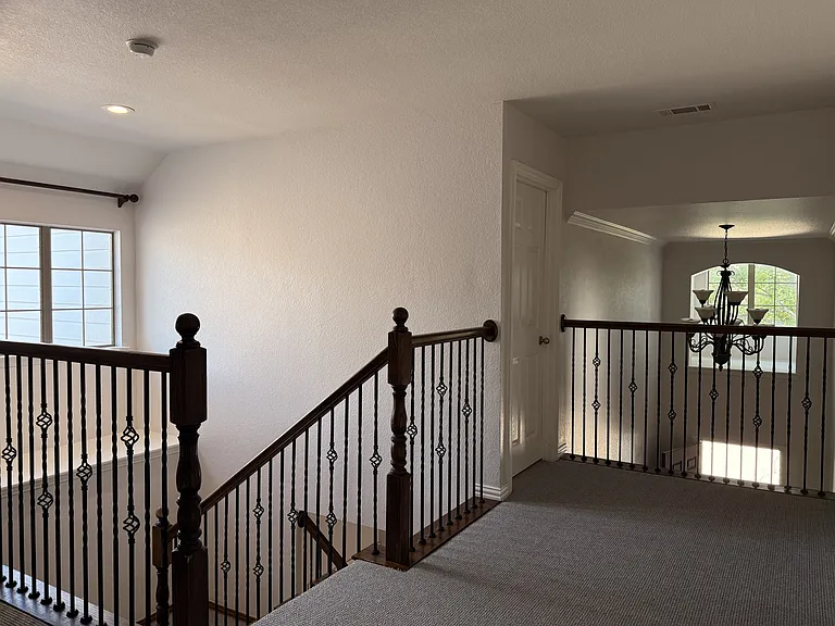 2489 Yuma Dr — Photo 24