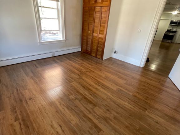 4th image of 86 Oak St Floor 2