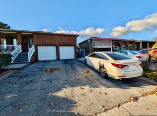 515 Louis Dr, Mississauga, ON L5B 2N3