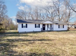 904 S Caddo St, Muldrow, OK 74948