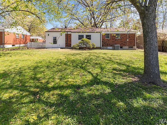 5th image of 7333 Gerardini Dr