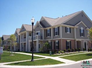 1120 Alameda Blvd E, Troy, MI 48085