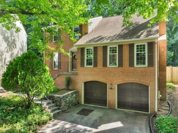 2507 Campbell Pl, Kensington, MD 20895