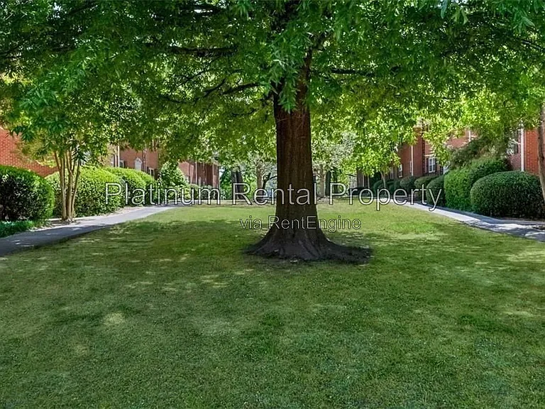 3660 Peachtree Rd NE #2C — Photo 24