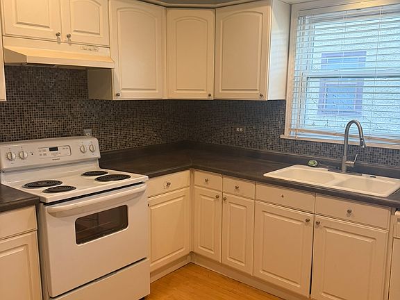 4th image of 743 N Taylor Ave #1
